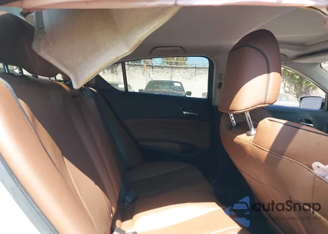 2019 Acura Ilx Premium Package/Technology Package z USA, uszkodzony, nr VIN 19UDE2F78KA004072